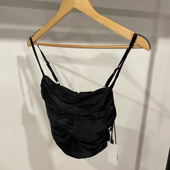 ASTR THE LABEL JANET TOP BLACK - Picture 3 of 5